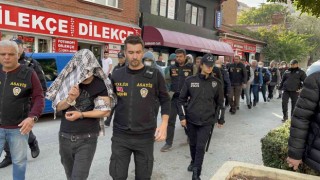 Fuhuş operasyonunda yakalanan 12 kişi adliyeye sevk edildi