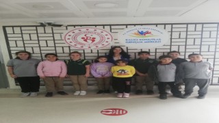 Gençlerden küçük öğrencilere kurs
