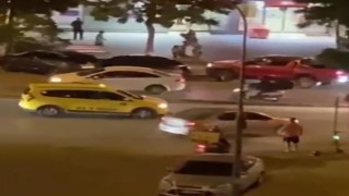 Gençlerin yumruklu kavgası anbean görüntülendi