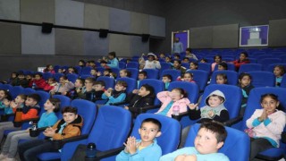 Göçmen çocuklar sosyal yaşama adapte oluyor