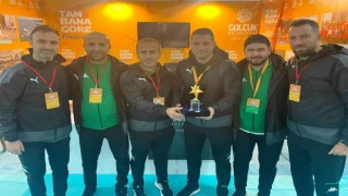 Gölcük Belediyesi Genç Belediye ödülünü kazandı
