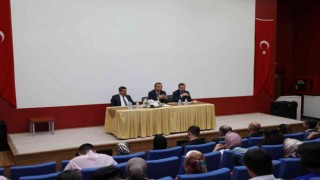 Gönüllü gençlerle değerlendirme toplantısı yapıldı