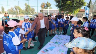 Gültak, geleceğin genç raketleri ile buluştu