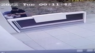 Güvenlik görevlisi site sakini kadına mesaj attı; yumruk darbelerinin hedefi oldu