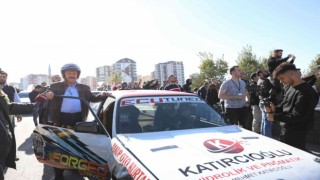 Heyecan ve Aksiyon Dolu Oto Slalom Yarışmasına Yoğun İlgi