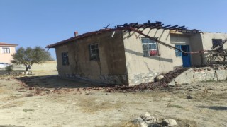 Hırsız girdiği evi yaktı