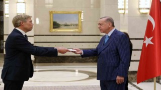 Hollandanın Ankara Büyükelçisi Wijnands, Cumhurbaşkanı Erdoğana güven mektubu sundu