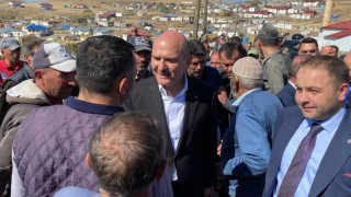 İçişleri Bakanı Süleyman Soylu deprem bölgesinde