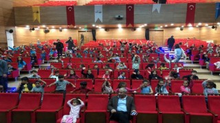 İlkokul öğrencileri tiyatro ile buluşmaya devam ediyor