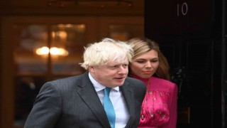 İngilterenin eski Başbakanı Johnson başbakanlık yarışından çekildi