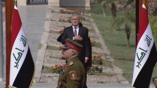Irakın yeni Cumhurbaşkanı Reşit görevine resmen başladı