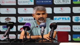 İsmet Taşdemir: Bu kadar gol kaçırırsanız böyle de bir gol yersiniz