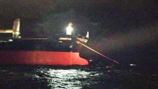 İstanbul Boğazında yük gemisi arıza yaptı