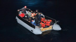 İzmir açıklarında 208 düzensiz göçmen kurtarıldı, 94 göçmen yakalandı