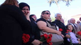 İzmir depreminde hayatlarını kaybedenler gözyaşları ile anıldı