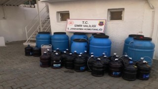 İzmirde binlerce litre kaçak içki ele geçirildi
