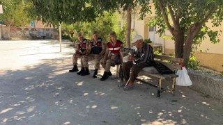 Jandarmadan Kore Gazisi Kılınça anlamlı ziyaret