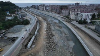 Kabisre Deresinde taşkın kontrolü çalışmaları devam ediyor