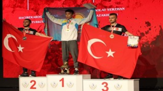 Kağıtspor, Dünya Bilek Güreşi Şampiyonasından 9 madalya ile döndü