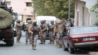 Kahramanmaraşta operasyona giden polise saldırı: 3 polis yaralandı, 1 şüpheli ölü ele geçirildi