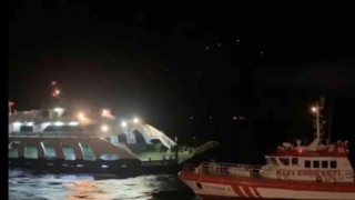 Kapıdağ yarım adası açıklarında feribot sürüklendi