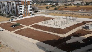Karaköprüde yeni spor sahalarının yapım çalışmaları sürüyor