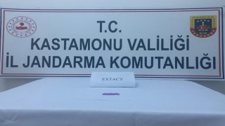 Kastamonuda jandarma ekiplerinden 2 ayrı uyuşturucu operasyonu: 3 gözaltı