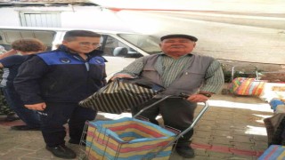 Kaybettiği çantaya zabıtanın dikkatiyle kavuştu