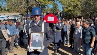 Kaza sonucu hayatını kaybeden Uzman Çavuş Karakaya son yolculuğuna uğurlandı