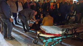 Kaza yapan motosikletli kurye yaralandı