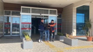 Kaza yaptılar, balkondan atladılar, yine de polisten kaçamadılar