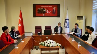 Kazakistan Konsolosluğundan ÇAKÜye iş birliği ziyareti