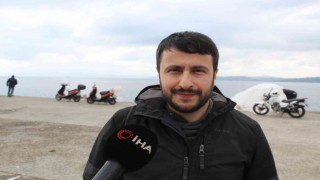 Kedinin kovadaki balığı yakalama çabası kamerada