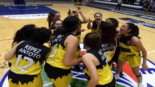 Kepez Belediyespor U16 Kadın Basketbol Takımı galibiyetle ayrıldı