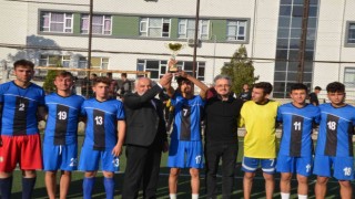 Kırkağaçta 29 Ekim Futbol Turnuvasında şampiyon Anadolu İmam Hatip Lisesi
