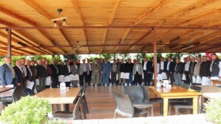 Kırkağaçta muhtarlar yemekte buluştu