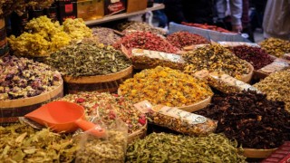 Kış çayına talep arttı, kilosu 300 lira