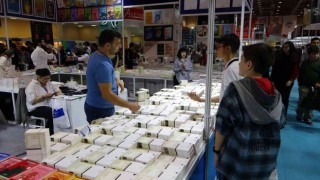 Kitap fuarına ziyaretçi akını: 3 günde 261 bin kişi ziyaret etti