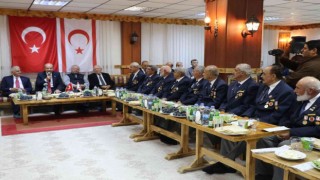 KKTC Cumhurbaşkanı Tatar, Erzincanda Kıbrıs gazileriyle buluştu