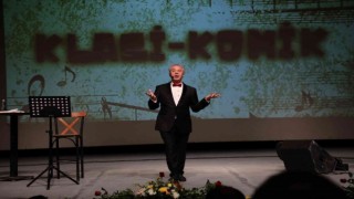 Klasi-Komik Bayraklıda sahnelendi