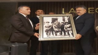 Kocaeli İl Emniyet Müdürü Veysal Tipioğlunu duygulandıran fotoğraf