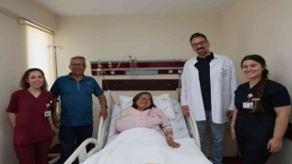 Kolombiyalı turist, travertenlerden kayarak omzunu kırdı