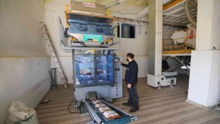 Konya Büyükşehirden üreticiye bakliyat paketleme makinesi desteği