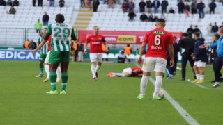 Konyaspor - Kasımpaşa maçının son dakikalarında tartışma çıktı