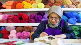 Küçücük odadan hayvanların yününü dünyaya ihraç etmeyi başardılar