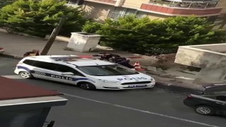 Küçükçekmecede kaçak göçmenlerin yaşadığı eve polis baskını