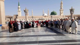 Kutsal topraklara giden ilk umre kafilesi Denizliye döndü
