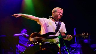 Levent Yükselden Bursada nostaljik konser