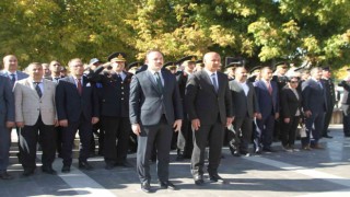 Malazgirtte çelenk sunma töreni