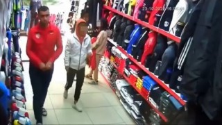 Maltepede 4 kadının hırsızlık oyunu: 2si oyaladı, diğerleri çaldı